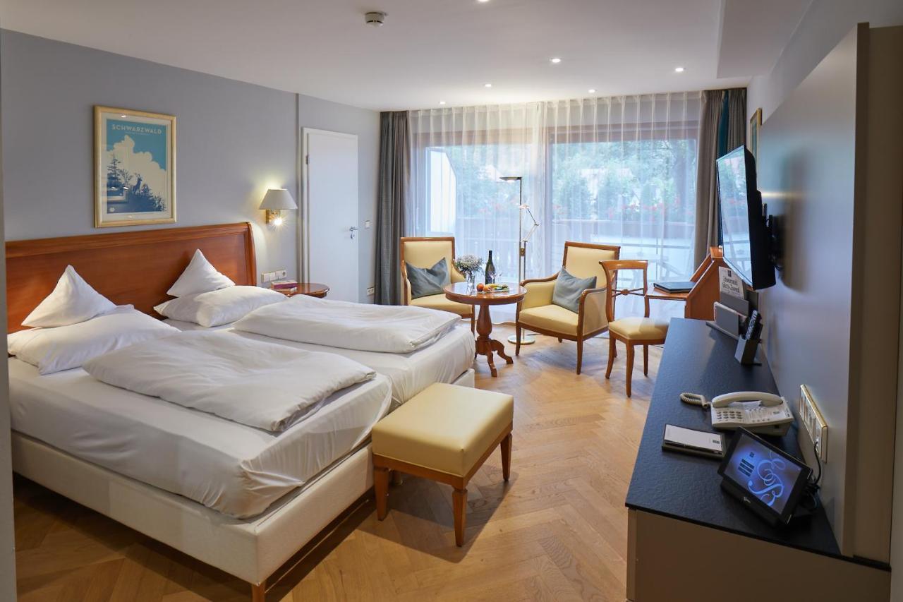 Erfurths Bergfried Ferien & Wellnesshotel Hinterzarten Zewnętrze zdjęcie