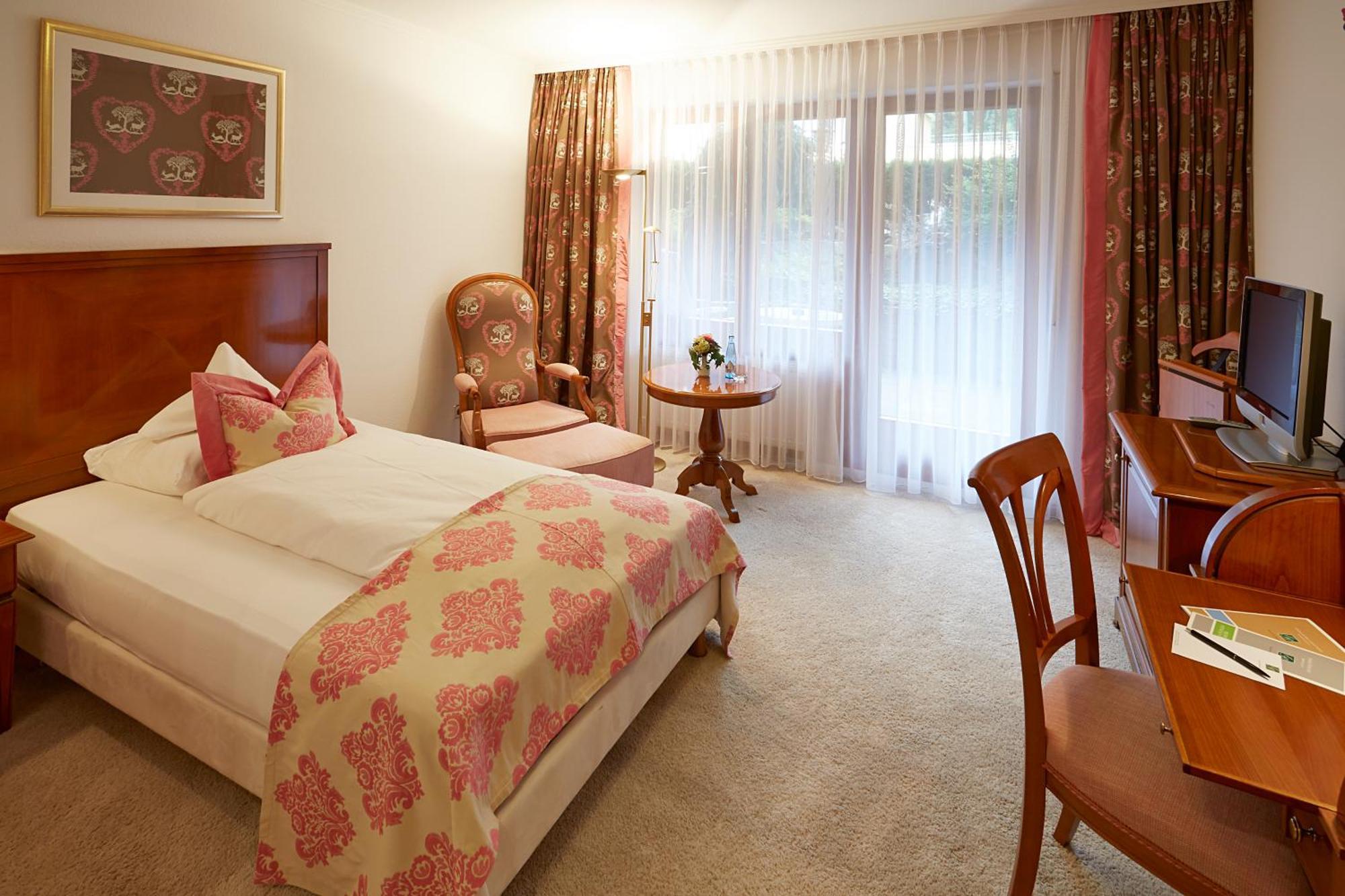 Erfurths Bergfried Ferien & Wellnesshotel Hinterzarten Zewnętrze zdjęcie