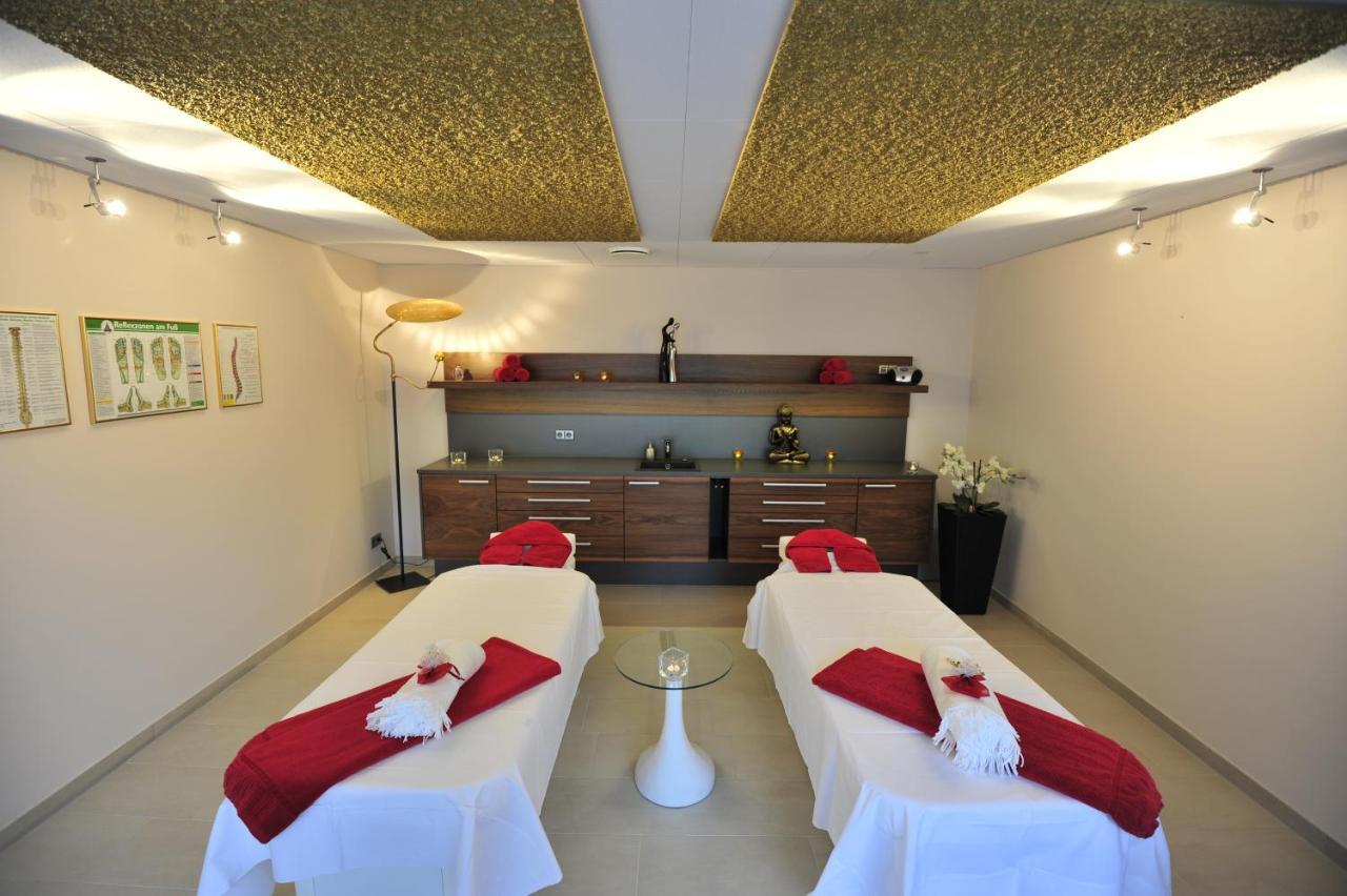 Erfurths Bergfried Ferien & Wellnesshotel Hinterzarten Zewnętrze zdjęcie