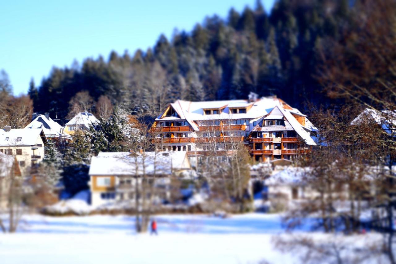 Erfurths Bergfried Ferien & Wellnesshotel Hinterzarten Zewnętrze zdjęcie