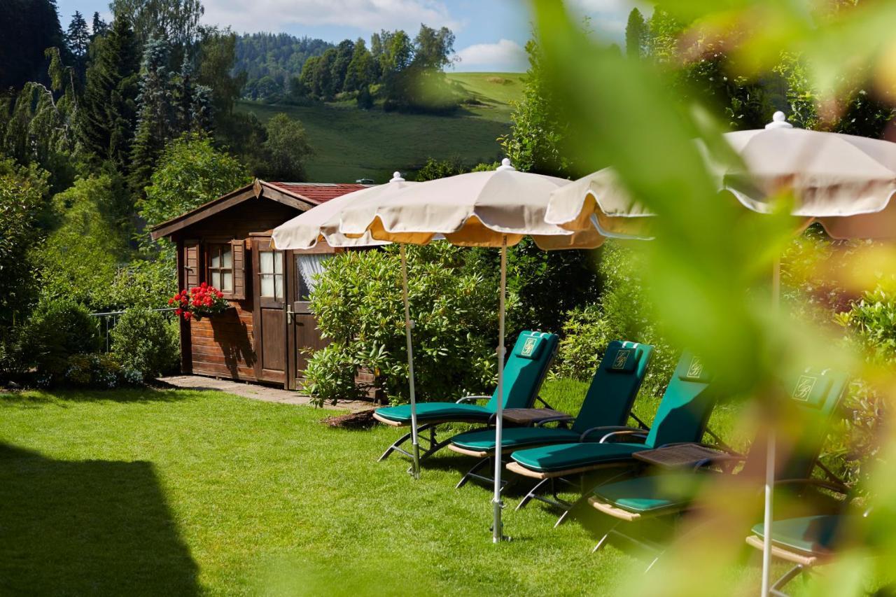 Erfurths Bergfried Ferien & Wellnesshotel Hinterzarten Zewnętrze zdjęcie